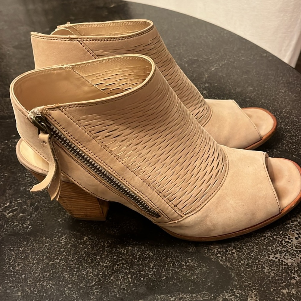 Paul Green Willow Peep Toe Perforated Heeled Sandal Booties‎ Size 9.5 - Picture 4 of 11